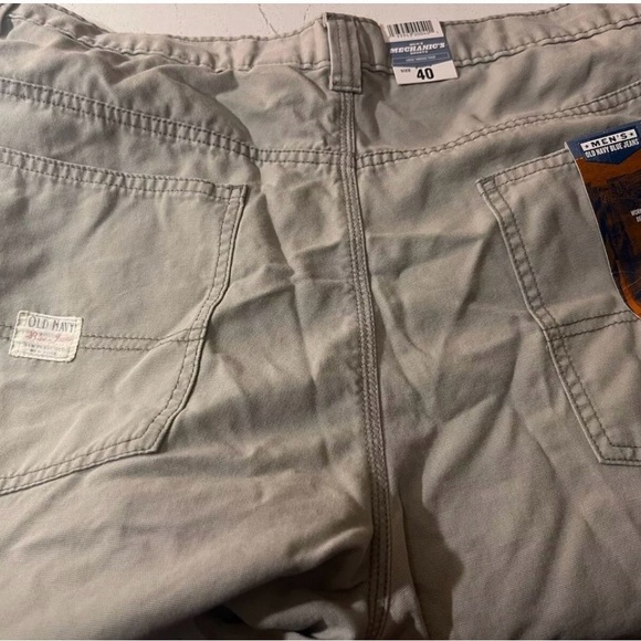 Old Navy Cargo Khaki Shorts Size 40 Mechanic's Shorts - Picture 5 of 5